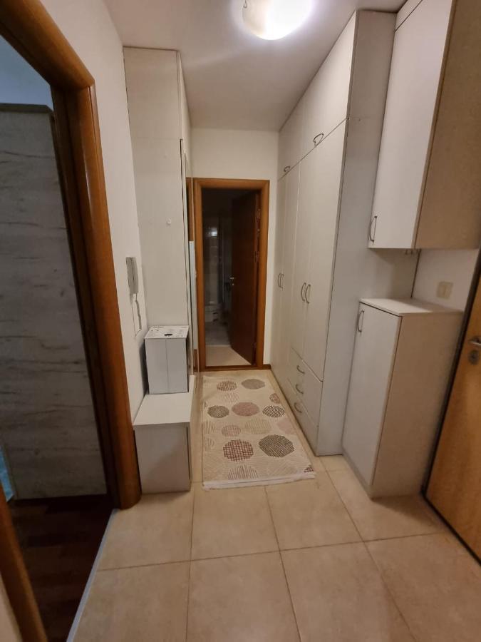5 Star Apartment Ποντγορίτσα Εξωτερικό φωτογραφία