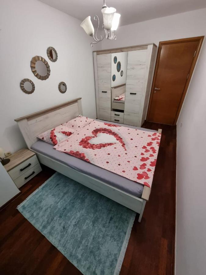 5 Star Apartment Ποντγορίτσα Εξωτερικό φωτογραφία